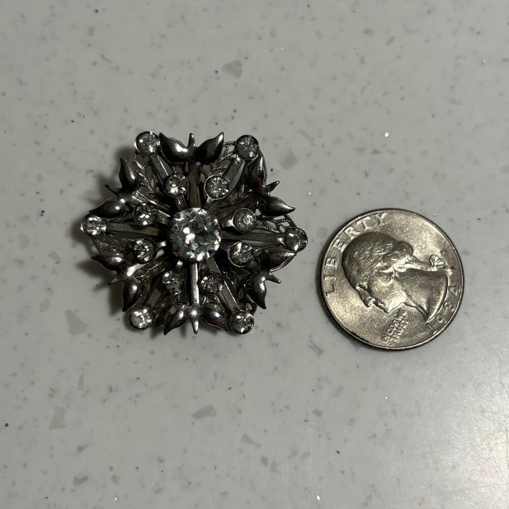 Vintage starburst brooch